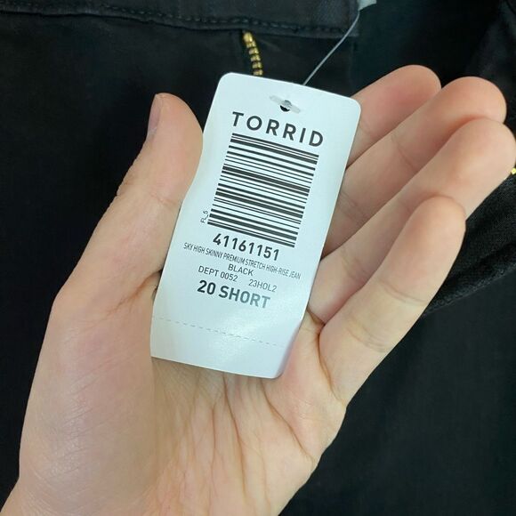 Torrid Black Sky High Skinny Premium Stretch High-Rise Jean Distressed N… - Picture 14 of 15